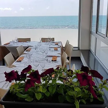 Alojamento de Acomodação e Pequeno-almoço Camera Vacanze American Bar